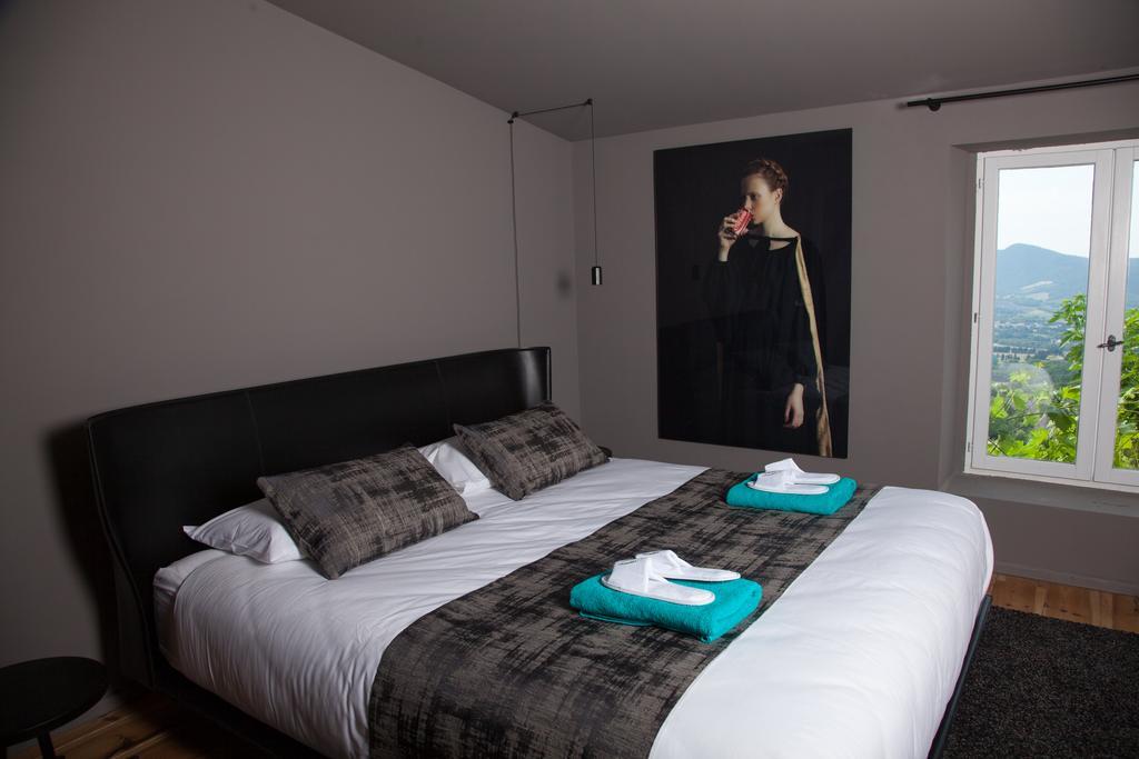 Mas De L'Adret Bed & Breakfast Roche-Saint-Secret Dış mekan fotoğraf